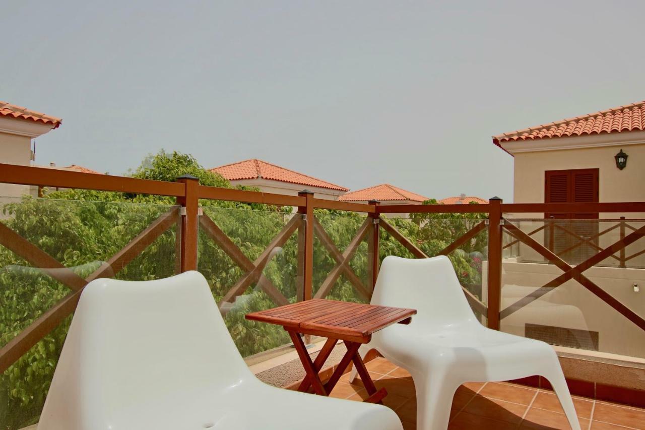 Casa Silencio, Villa With Terrace, Garden And Large Pool Area 科拉雷侯 外观 照片